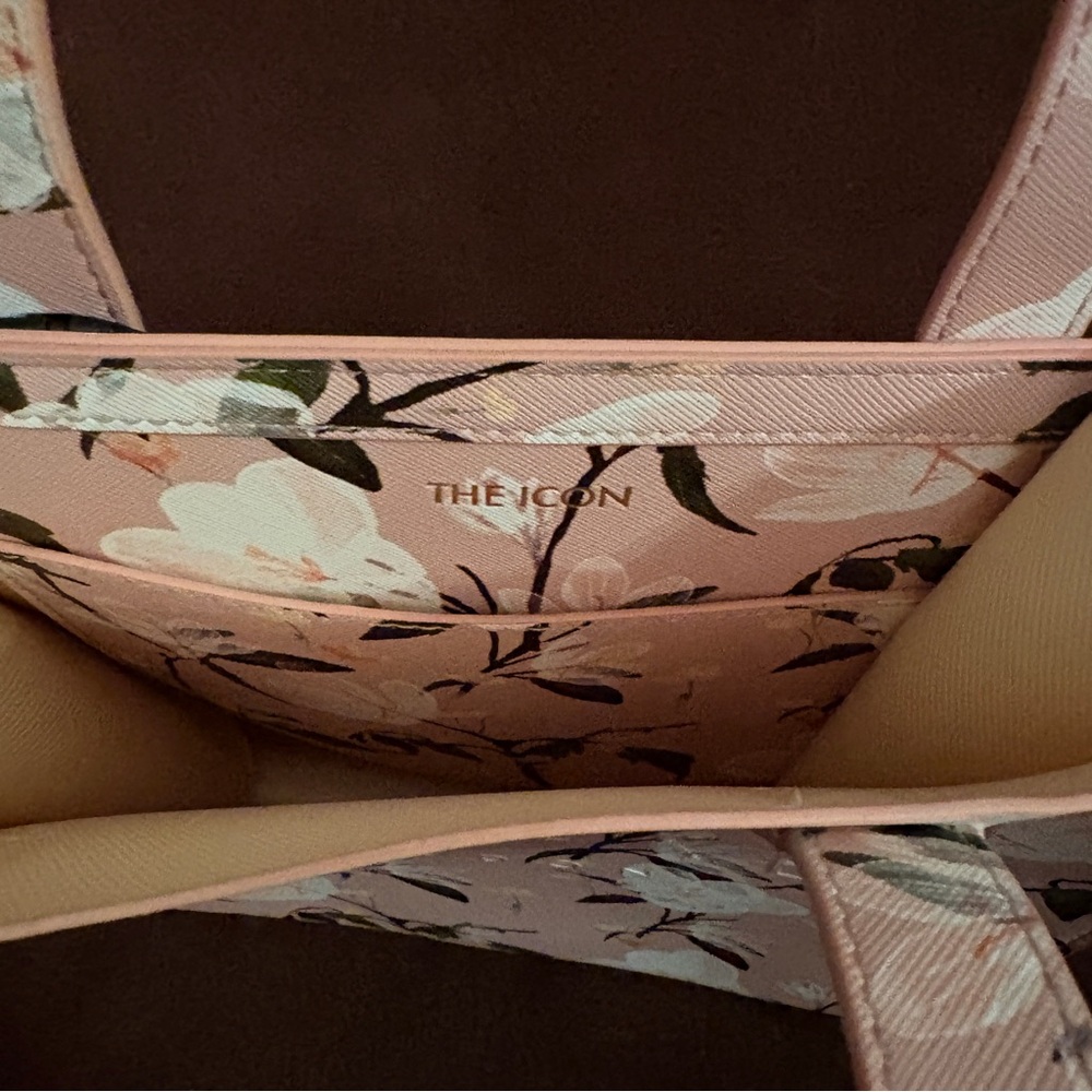 Ted Baker London Blush Floral Tote - Picture 4 of 12